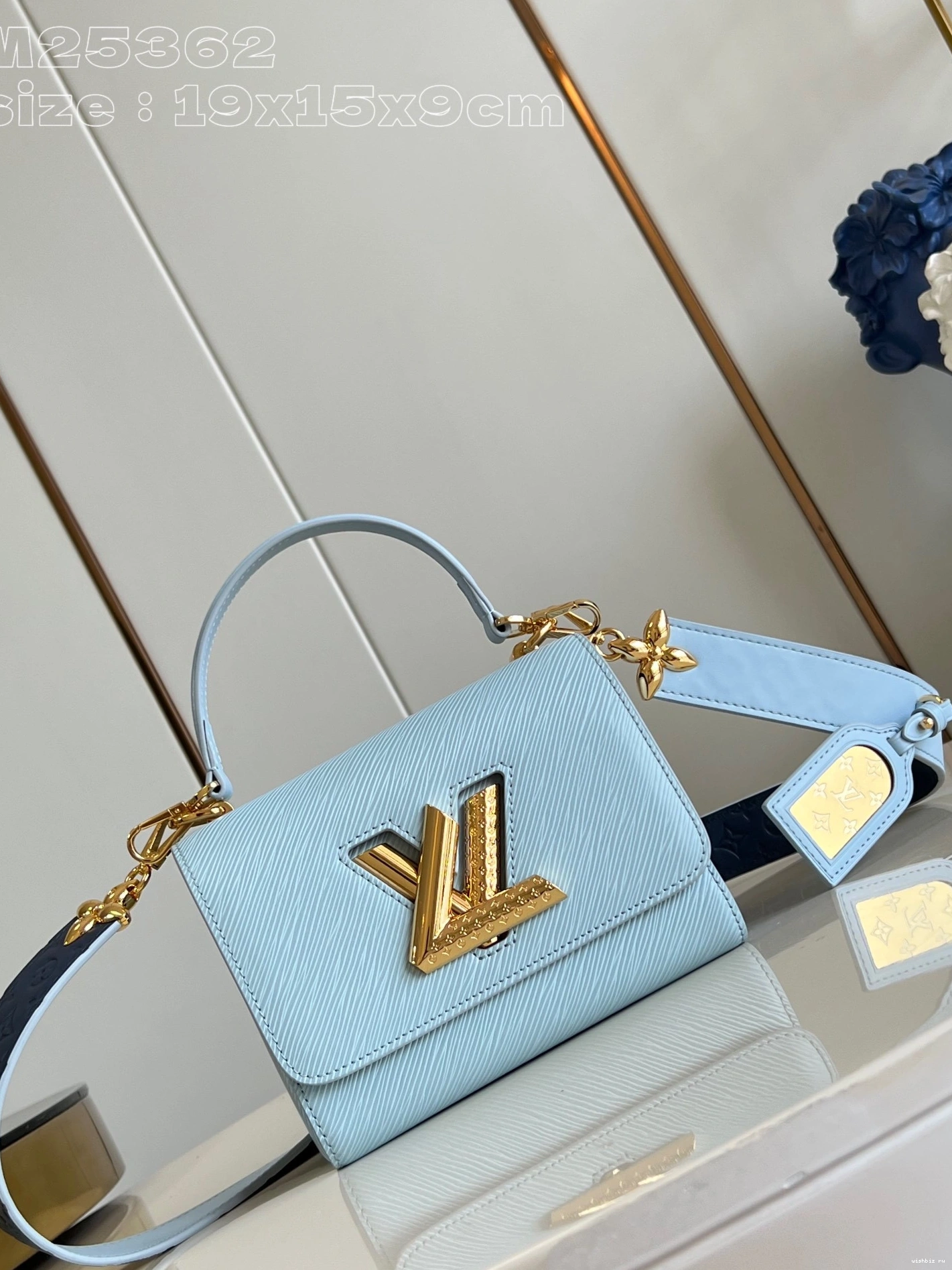 WIS LOUIS TWIST PM-19*15*9CM VUITTON 0924